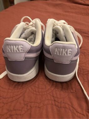 Nike Ladies Lilac and White Low-Top Sneakers